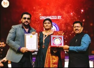 Dr. Thejo Kumari Amudala Honored with the Prestigious Desh Ratna Award for Outstanding Social Services